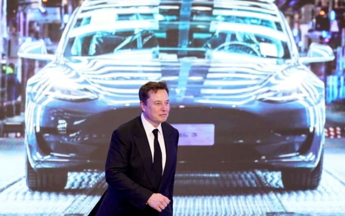 Os desafiantes chineses Tesla, Xpeng e Li Auto aumentam o esforço de levantamento de capital, já que startups de carros elétricos visam ofertas públicas iniciais dos EUA