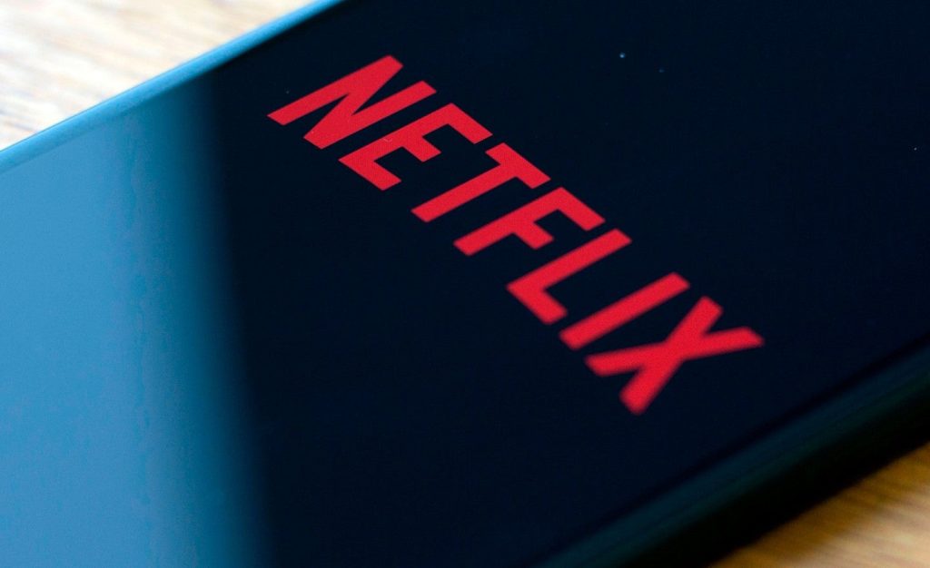 Netflix pretende limitar o compartilhamento gratuito de senhas entre famílias