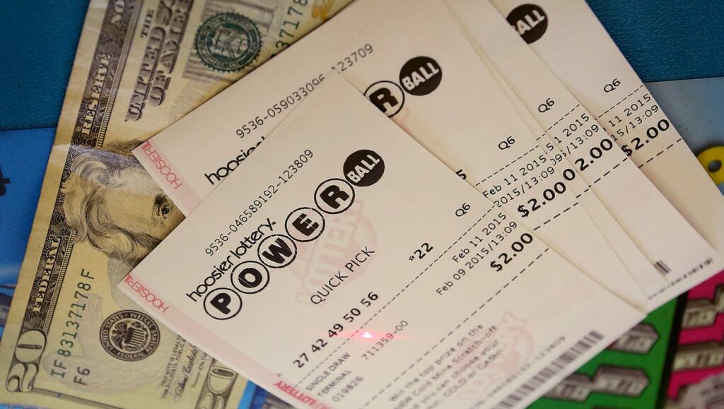 Resultados do sorteio para um jackpot de loteria de US$ 1,40 bilhão