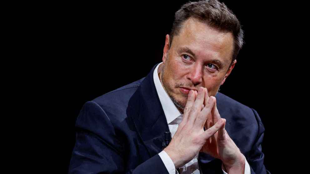 A Securities and Exchange Commission está tentando forçar Elon Musk a testemunhar na investigação sobre a compra do Twitter
