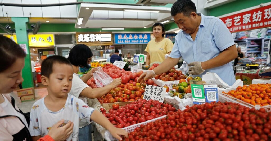 Os preços ao consumidor na China voltam a cair à medida que a recuperação vacila