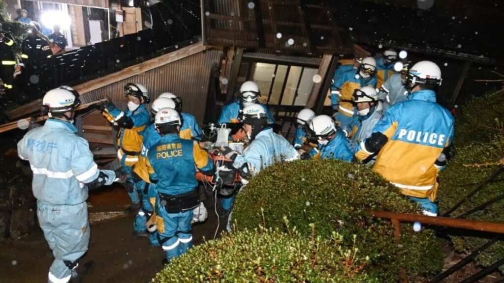 Uma mulher de noventa anos foi recuperada viva dos escombros do terremoto no Japão  Notícias do terremoto