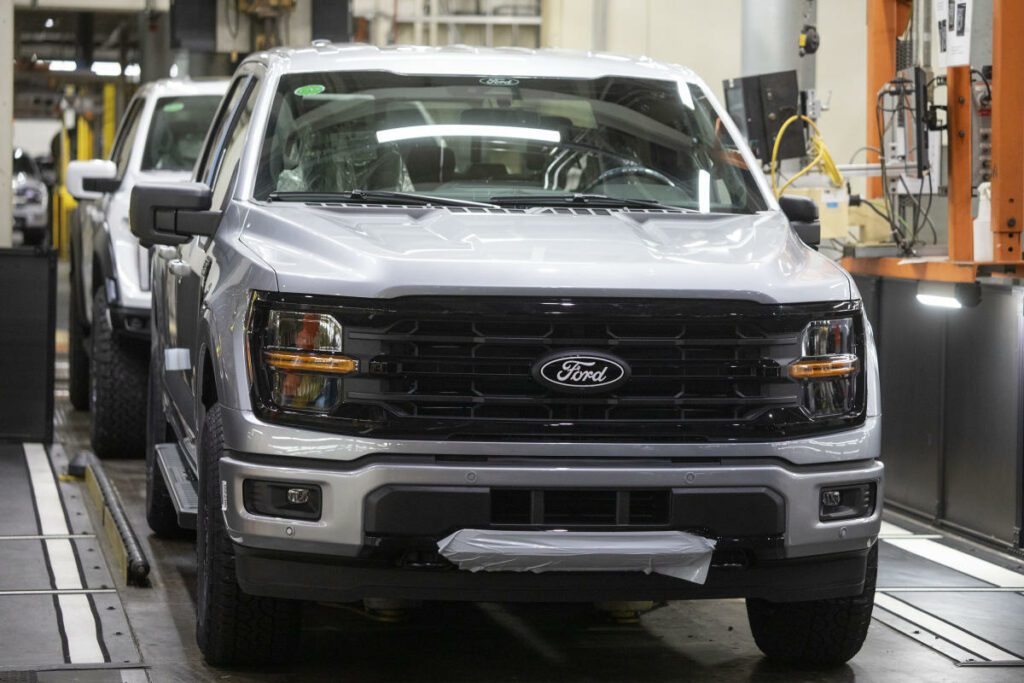 A Ford supera as expectativas de lucros do primeiro trimestre e vê os lucros do ano inteiro "seguindo o nível mais alto" de orientação