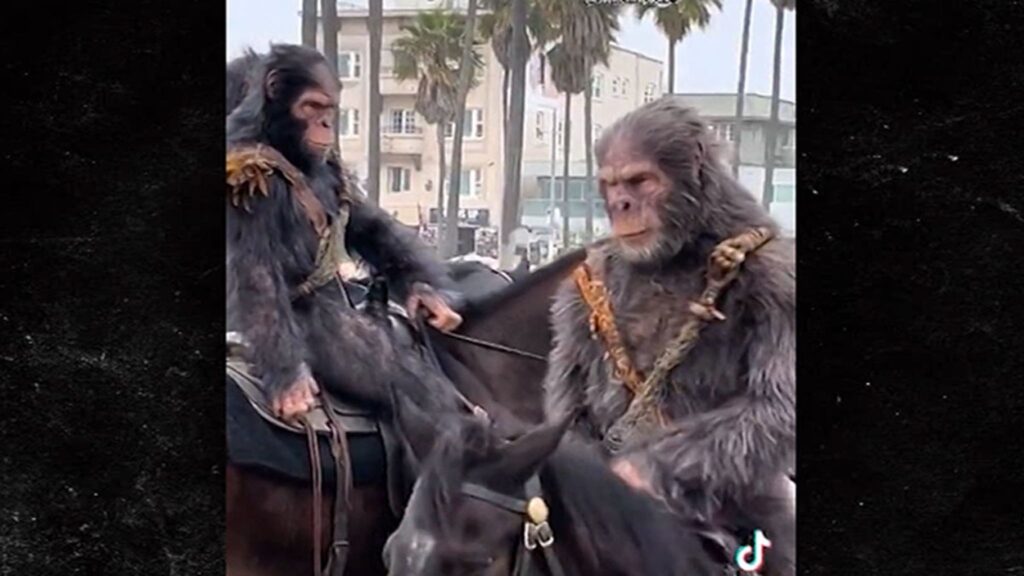 Os Macacos chegam a Venice Beach a cavalo para o novo trailer de "Planeta dos Macacos".